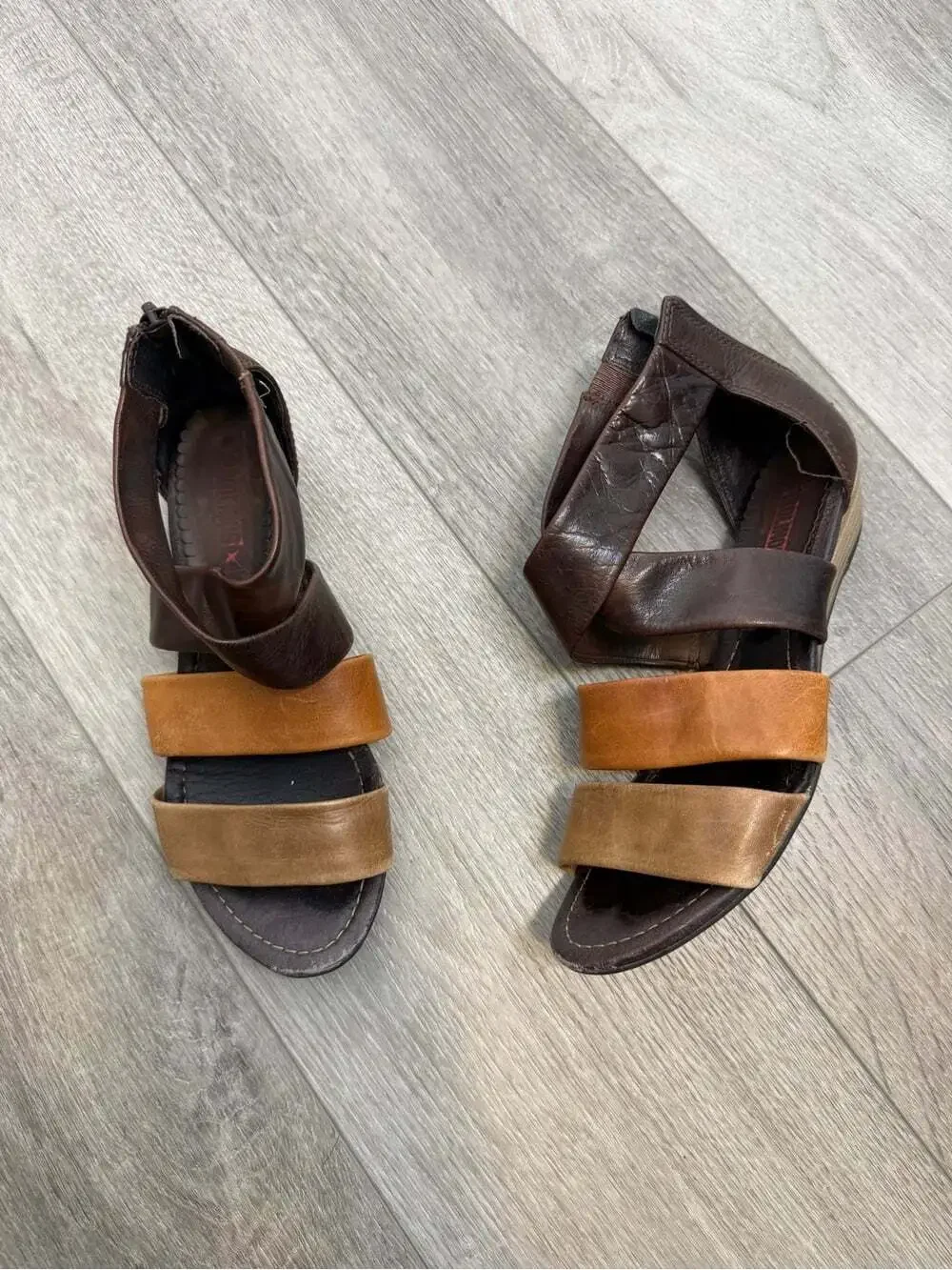 PIKOLINOS Two-Tone Leather Wedge Sandals - Dark Brown & Tan size 38
